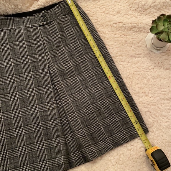 Three Piece Women’s Plaid Wool Set - Picture 12 of 16